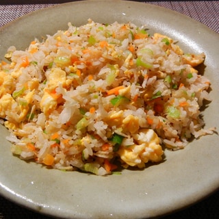 人参長ネギ桜エビと卵のパラパラタイ米炒飯
